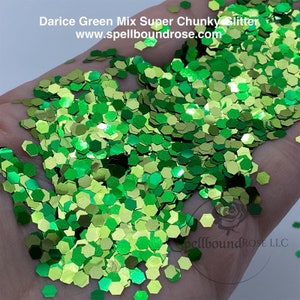 Darice Green Mix Super Chunky Glitter, Darice Chunky Glitter, 0.950z/27gm, Brillo grueso verde, Comparar con Recuerdos