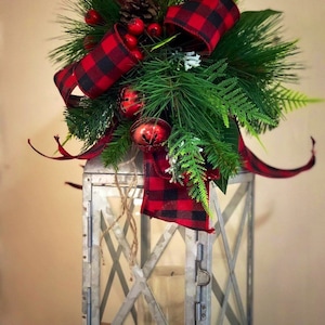 Christmas Lantern, Cabin Decor, Country Christmas, Lantern Swag, Rustic Decor, Gifts, Farmhouse Christmas Decorations, Candle Lantern