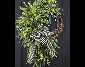 Year Round Wreath, Everyday Wreaths, Gift for Mom, Mother,  Front Door Wreaths, Farmhouse Decor, Housewarming Gift, Unique, Home Decor