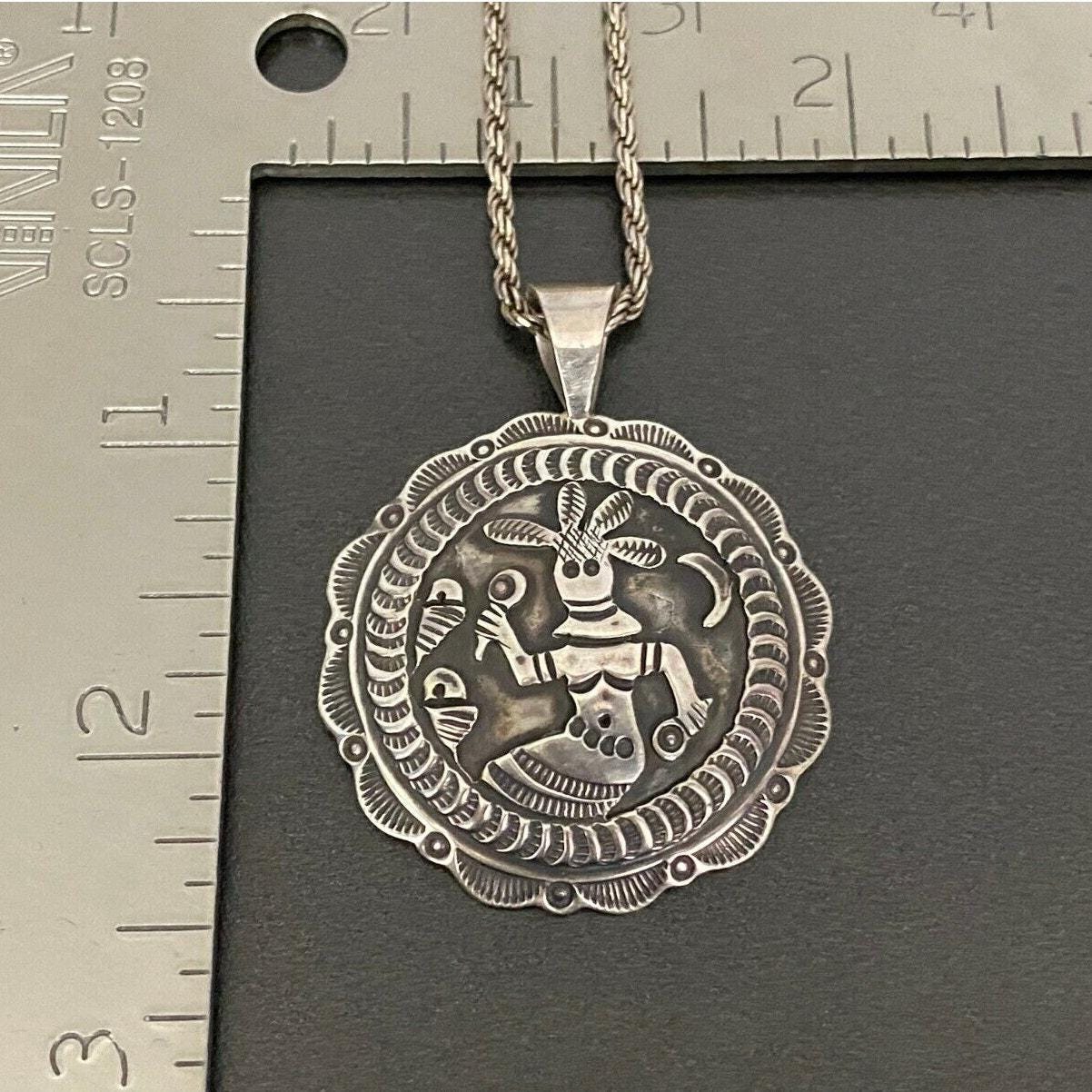 ネックレス・ペンダント Vintage Stamp Work Pendant (Navajo) Vintage Navajo Native Kachina Stampwork Silver Pendant