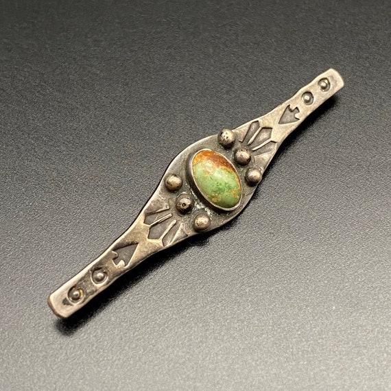 Vintage Navajo Turquoise Arrow Head Silver Brooch 