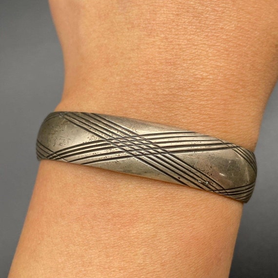 Vintage Navajo Nakai Sterling Silver Bracelet Cuf… - image 5