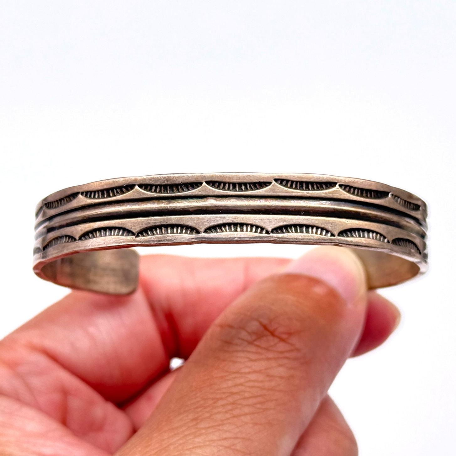 アクセサリー Navajo Don Platero Vintage Bangle Vintage Navajo Native Thompson Platero Hand Stampwork Silver