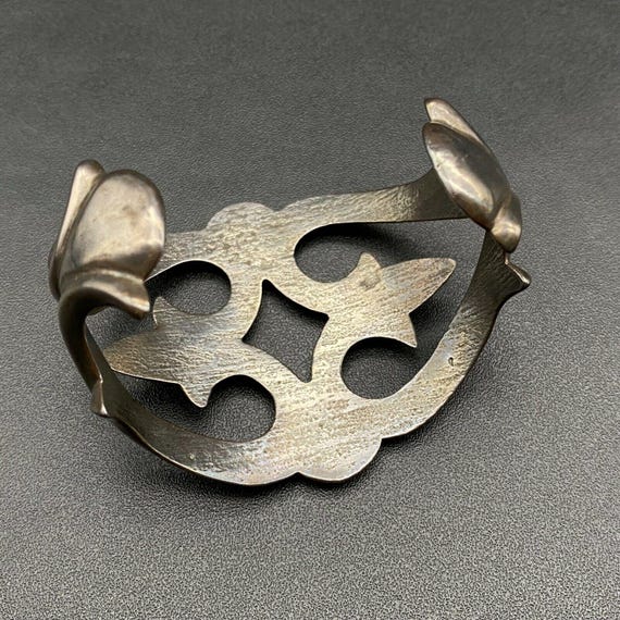 ブレスレット・バングル Vintage NAVAJO Sandcast Bracelet Special Sandcast Cuff Bracelet / Navajo Style Jewelry / Sterling