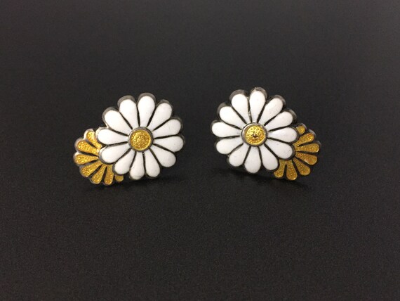 Vintage Mexico Enamel Flower Screw On Earrings