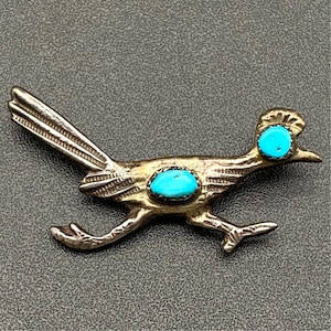 Vintage Navajo Roadrunner Bird Turquoise Sandcast Sterling Silver Pin Brooch