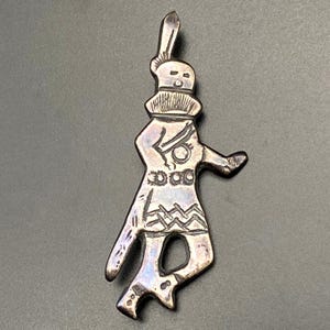 Vintage Navajo Native Kachina Stampwork Sandcast Sterling Silver Brooch Pin