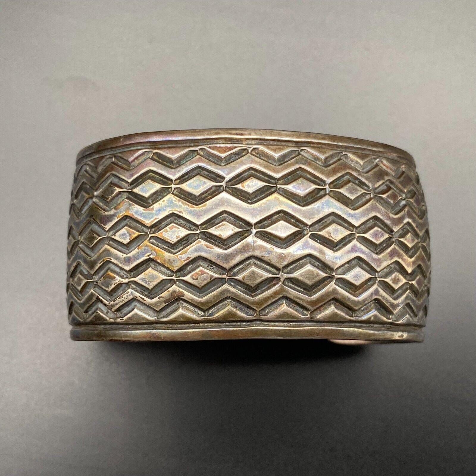 ナバホダグラスエッツィーバングルスターリングシルバーインディアン