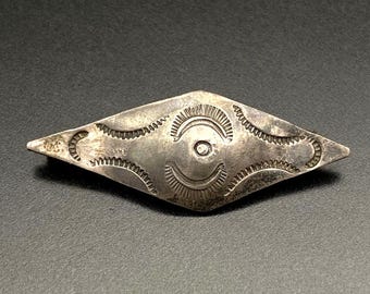 Petite Vintage Southwest Kunsthandwerk Hand Stampwork Slug Silber Pin Brosche