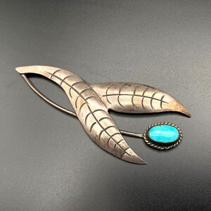 Vintage Navajo Native Turquoise Flower Leaves Silver Brooch Pin