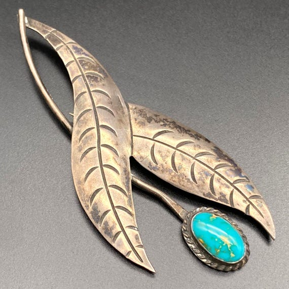 Magnificent Vintage Native American Navajo Domed Turquoise Sterling Silver Darr Begay Bracelet Magnificent Vintage Native American Navajo Domed Turquoise Sterling Silver Darr Begay Bracelet