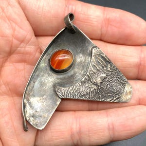 Pendentif brutaliste en argent agate