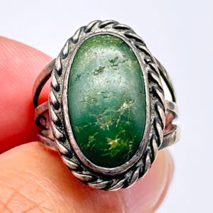 Vintage Navajo Native Turquoise Silver Ring Size 6.75