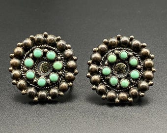 Boucles D'oreilles à Vis Vintage Bouton Pan Vert Relief Couleur Argent - Référence *4818, Occasion Bon état