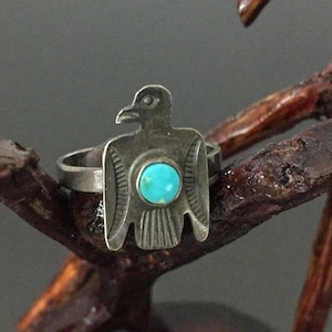 Anello vintage Navajo Thunderbird in argento con incisione a mano, misura 4,25