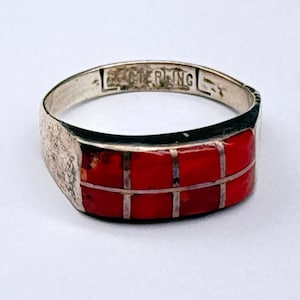 Petite Vintage Zuni Native Coral Inlay Lavonne Lalio Sterling Silver Ring Size 5
