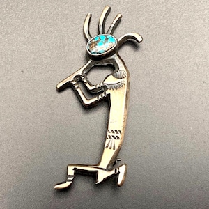 Vintage Navajo Native Turquoise Hand Stampwork Sterling Silver Sandcast Brooch