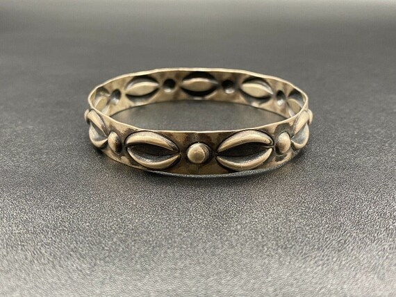 Vintage Southwestern Repousse Silver Bangle Brace… - image 7