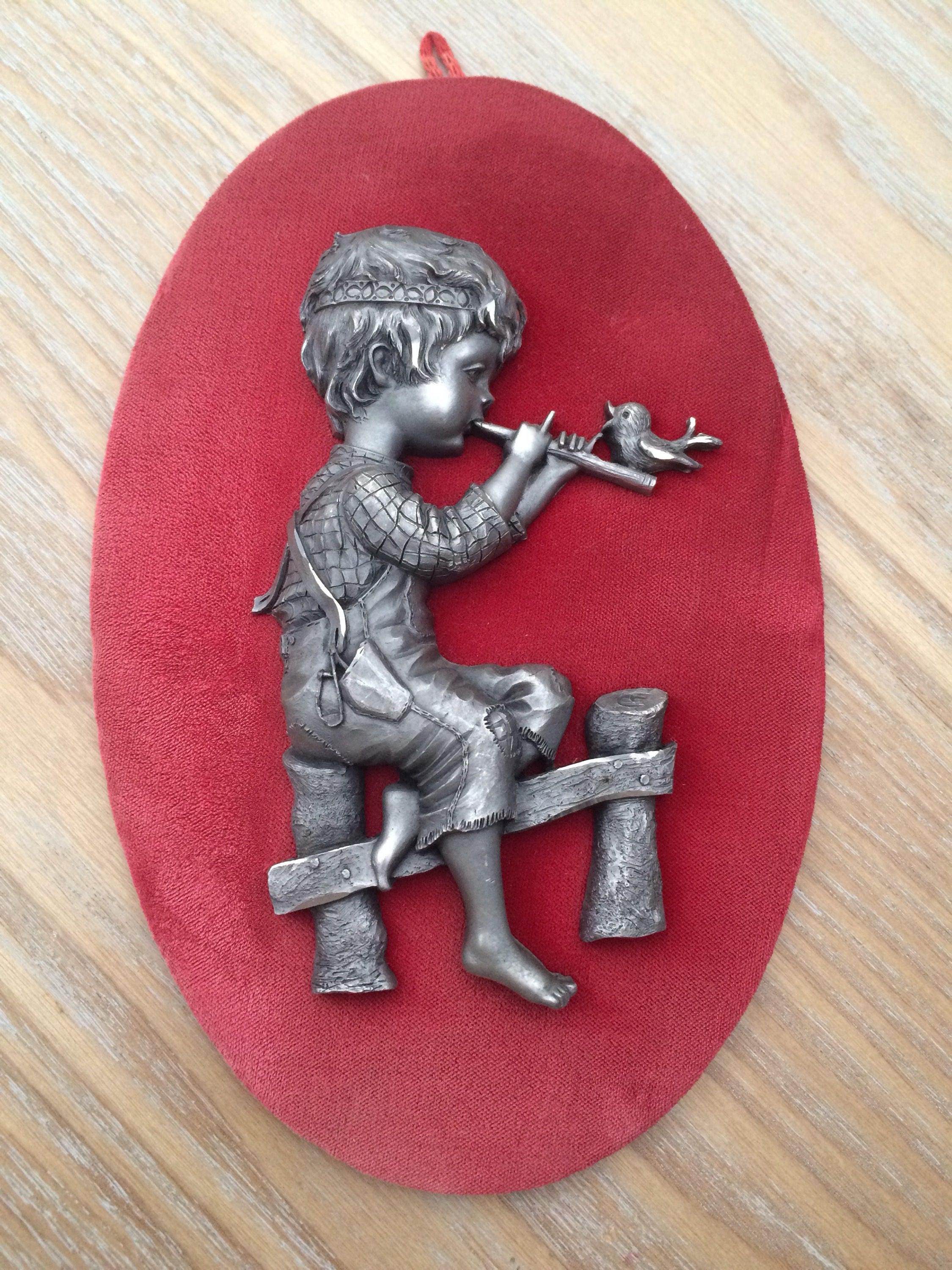 Cadre Ovale Étain et Velours