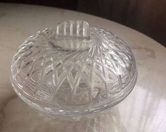 Candy or sugar in chiseled glass, round with lid, vintage year 1969