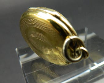 VICTORIAN PENDANT LOCKET In Plush Antique Presentation Case