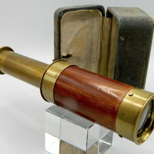 Antike SPIELZEUG MINI-TELESKOP / Monokulare Kinder Fernglas (Holz, Messing & antikes Gehäuse)