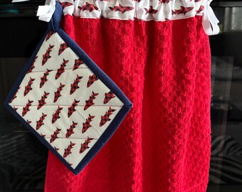 Buffalo Plaid Shark Pot Holder & Kitchen Towel Gift Set