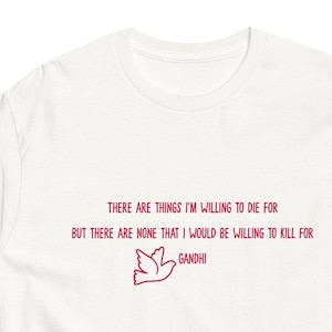 Thoughts of  P E A C E -- Gandhi ---  Men&#39;s classic tee