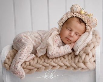 Newborn Girl Outfit,Newborn Pillow,Newborn Romper,Newborn Girl Outfit,Newborn Photography,Newborn Props Set