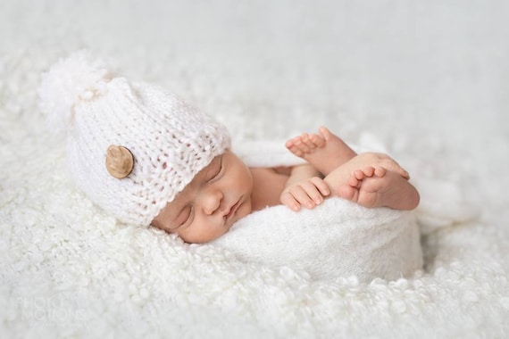 Newborn Pompom Hat,Newborn Photography Props,Newborn Knit Hat,Newborn Knit  Outfit,Baby Pom Pom Hat