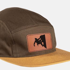 Sasquatch Hut - Klettern, 5-Panel, Low-Profile, verstellbar, Big Foot Patch, Camper, braun, grün