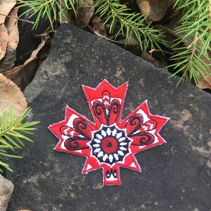 Maple Leaf Patch Canadian Travel Iron-On and/or Sew-On Colourful Embroidered Patch image 2