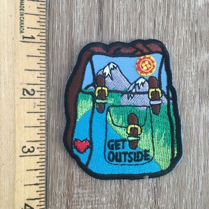 Get Outside Ryggsäcksmärke – Stryk-på och/eller sy-på – Färgglad broderad märke - Äventyr bild 5