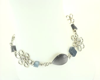 Dainty Hand Crafted Peruvian bracelet with semi precious stones