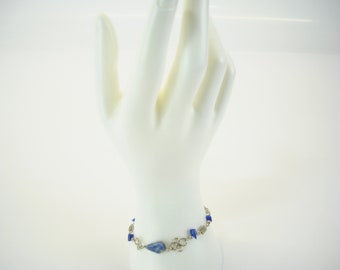 Dainty Hand Crafted Peruvian bracelet with semi precious stones.