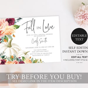 Op de afbeelding: Uitnodiging voor een bruidsfeest met de tekst "Fall in Love" en details voor Carly Smith's feest. Het ontwerp bevat aquarel pompoenen en bloemaccenten in tinten oranje, bordeauxrood en perzik. Inclusief "Bewerkbare tekst".