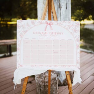 Bearbeitbar Erraten Sie das Geburtsdatum des Babys, rosa Schleife Floral Toile Babyparty druckbar, Chinoiserie, Baby-Mädchen-Koquette-Schleife, Canva-Vorlage, HPS47p