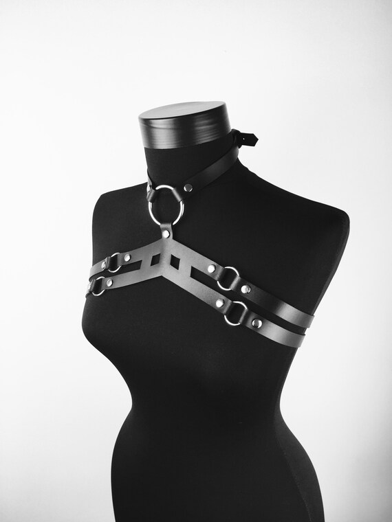 Leather harness women,Fetish lingerie top,Women chest harness ,Leather harness choker,Leather fetish harness women,Choker leather sexy gift
