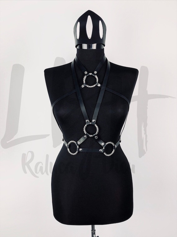 Refined Black Harness with Stylish O Rings