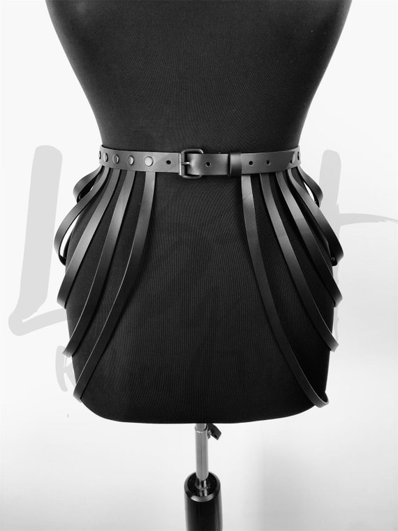 Black Leather Strap Skirt Belt