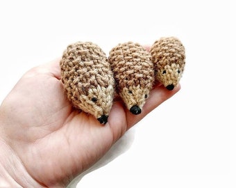 Mini Crochet Hedgehog Family, Knitted Yarn Gifts, Toys for Kids, Knit Animals, Stuffed Critters, Birthday Gift Ideas for Animal Lovers
