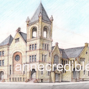 Könnte beinhalten: Eine Bleistiftzeichnung einer großen Steinkirche mit einem hohen Turm. Die Kirche hat ein großes, gewölbtes Fenster und ein kleineres, rundes Fenster. Die Zeichnung ist in Grautönen, Braun und Weiß gehalten.