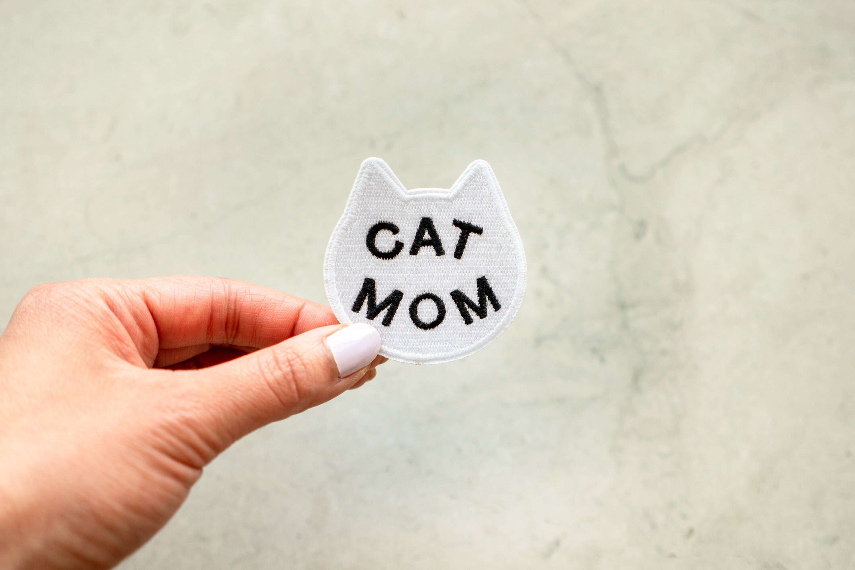 Cat Mom Patch // embroidered patch / fabric patch / sew on / Etsy