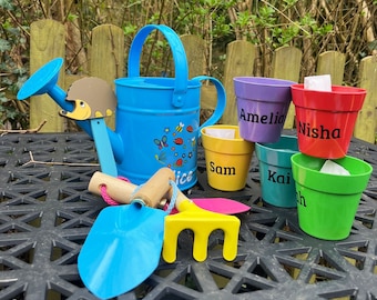 Personalised gardening and growing set