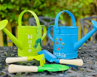 Juego de herramientas y regadera personalizados