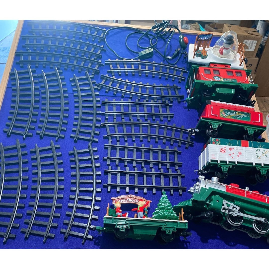 Train Platform Pattern Holiday Express Train Set Tracks Santa Locomotive Snowman & North Pole ...