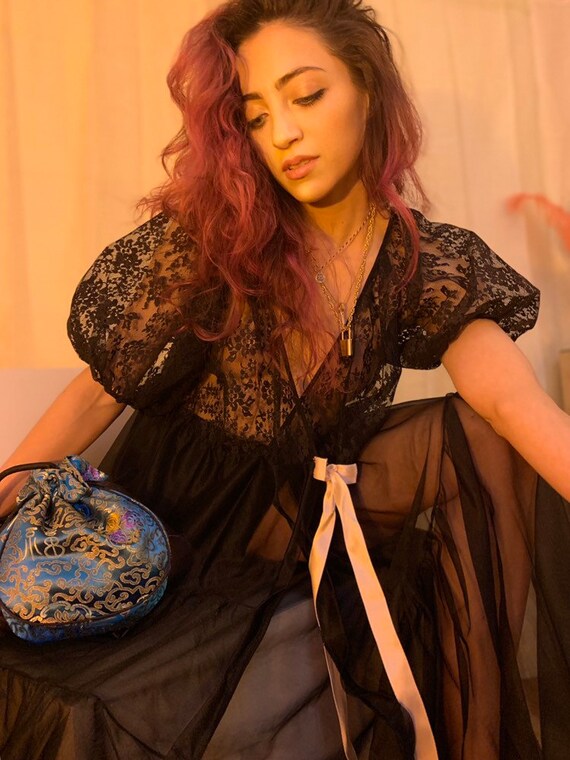 Lace balloon sleeve surplice robe dress