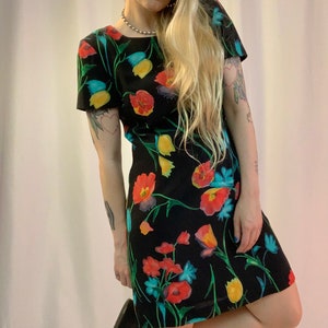 90’s floral mini dress