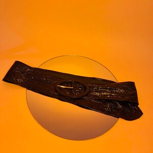 Glossy patent leather 80’s belt