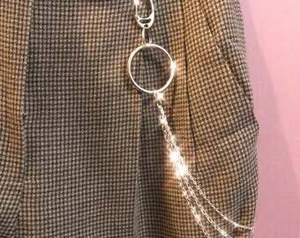 Double O-ring clip chain accessory